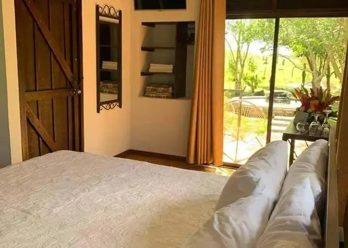 Hotel Colinas Del Miravalles & Hot Springs