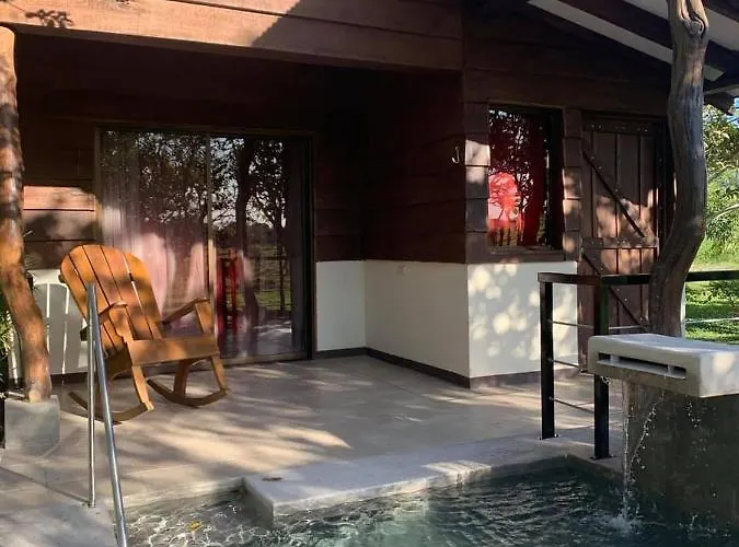 Colinas Del Miravalles & Hot Springs Guayabo (Guanacaste)