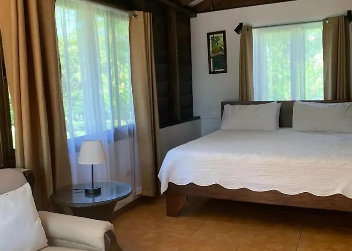 Colinas Del Miravalles & Hot Springs Hotel 3*