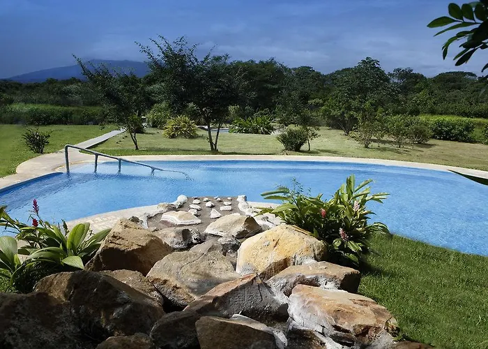 Colinas Del Miravalles & Hot Springs Hotel